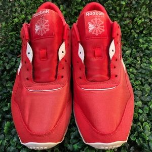 Reebok classic nylon sneaker red white men’s size 11